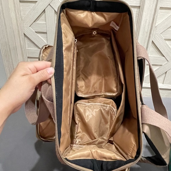 Sarah Wells Norah Bag - Picture 7 of 9